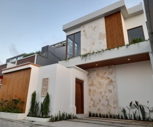 SEWA VILLA CANTIK DI RENON FASILITAS LENGKAP DEKAT PANTAI SANUR, BALI
