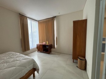 SEWA VILLA CANTIK DI RENON FASILITAS LENGKAP DEKAT PANTAI SANUR, BALI