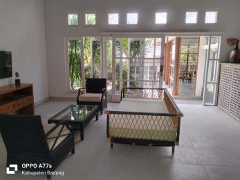 Disewakan Villa di Jl Pantai Berawa dkt Kerobokan, Seminyak,Canggu Bali