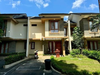 Dijual Rumah Tempat Tinggal Hadap Utara 2 Lantai 2 Kamar Muka Kuning Batam