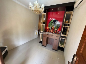 Dijual Rumah Tempat Tinggal Hadap Utara 2 Lantai 2 Kamar Muka Kuning Batam
