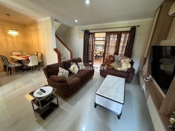 Dijual Rumah Tempat Tinggal Hadap Utara 2 Lantai 2 Kamar Muka Kuning Batam