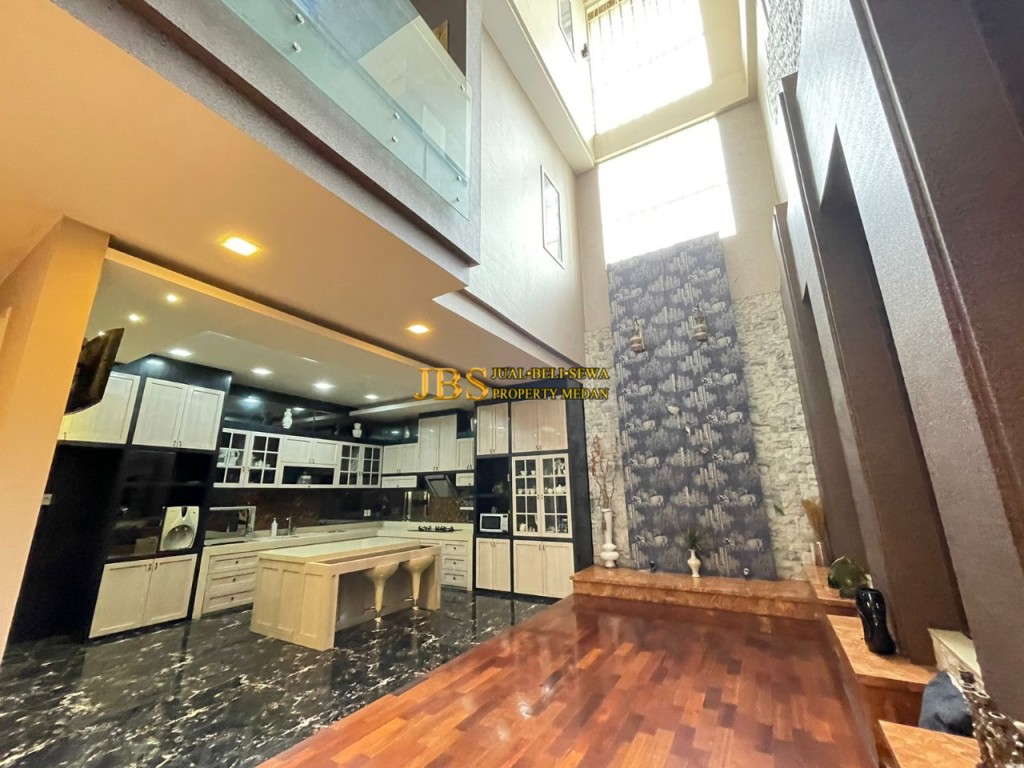 Dijual Rumah Lux di Komplek Jati Residence Medan 
