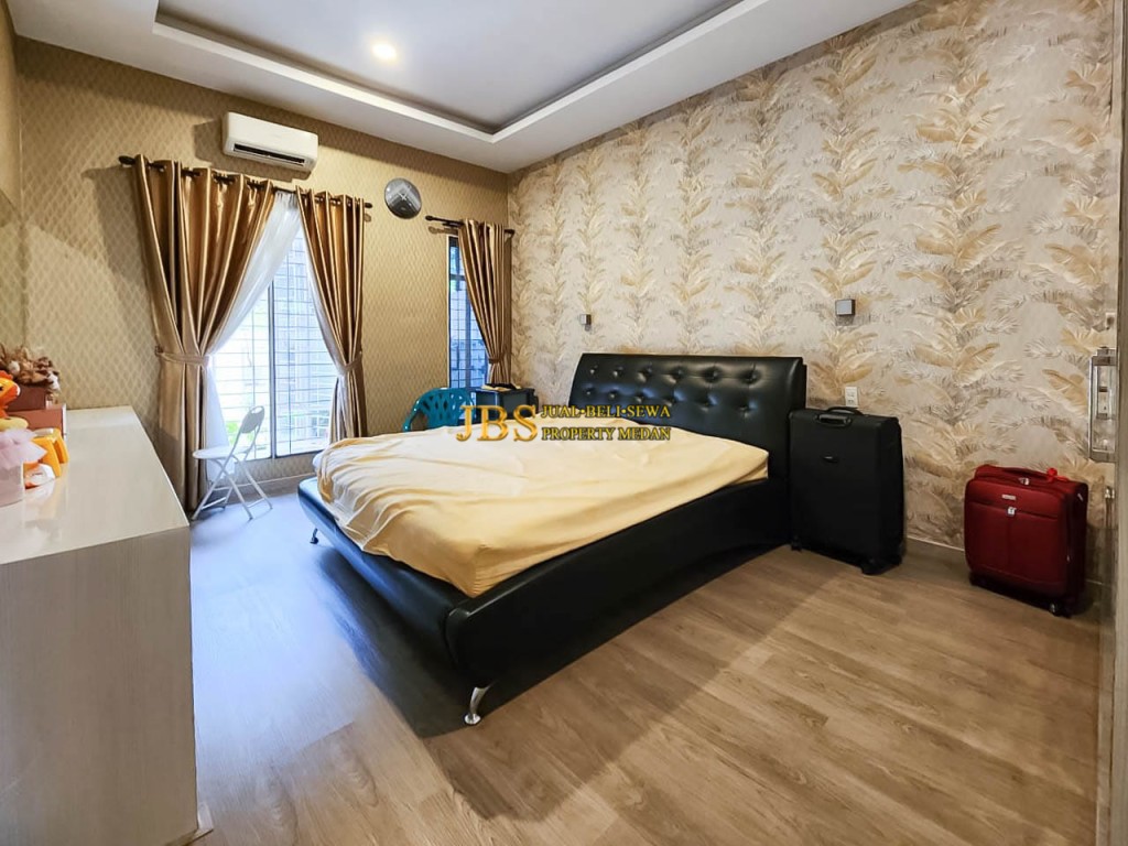 Dijual Villa Siap Huni Lux di Komplek Cemara Asri 