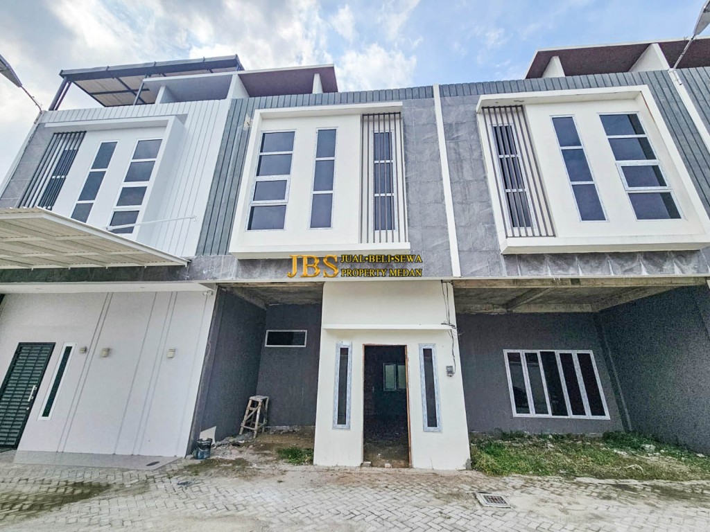 Dijual Villa Siap Huni Komplek Bhayangkara Palace 