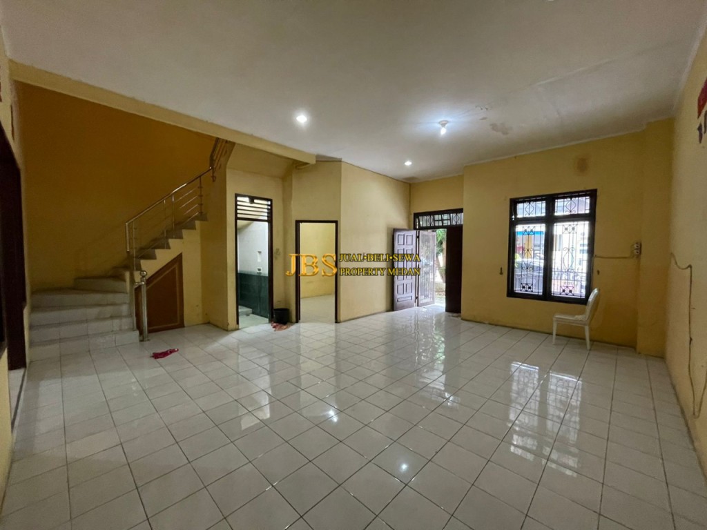 Dijual Villa di Komplek Cemara Hijau Medan 
