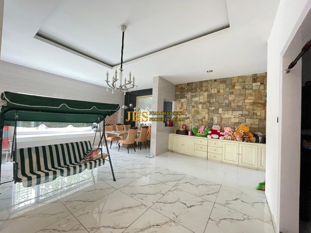 Jual Villa Fully Furnished Komplek Cemara Asri 