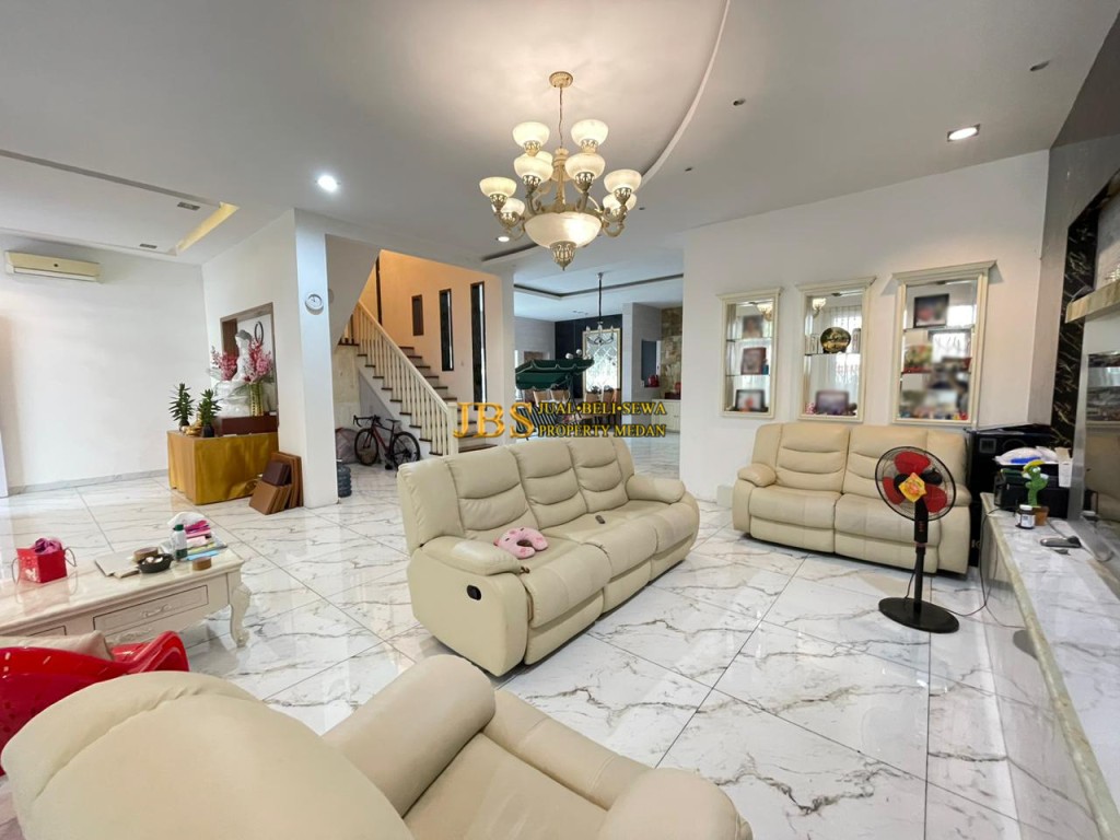 Jual Villa Fully Furnished di Komplek Cemara Asri 