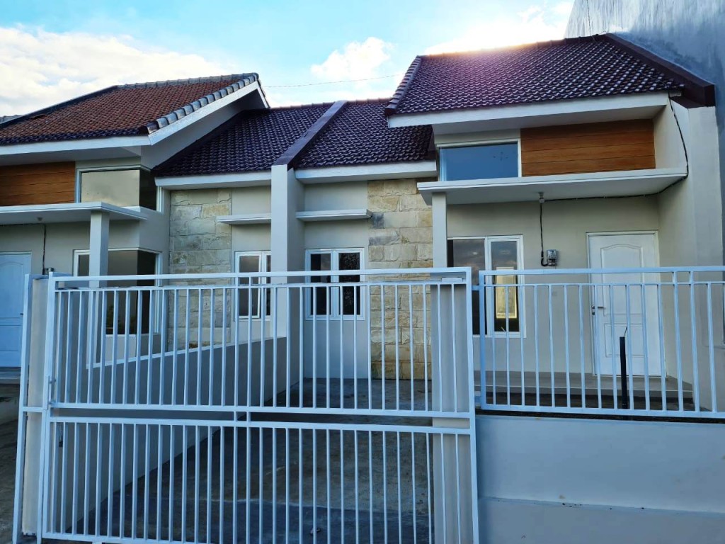 Rumah Dijual di Jl Tirto Joyo Merjosari Malang 