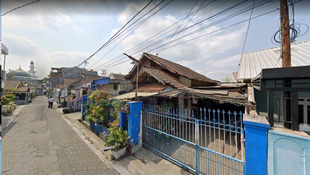 Rumah Hitung Tanah di Jl Bunga Srigading Dalam 