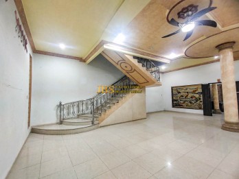 Dijual Villa Siap Huni Komplek Cemara Asri Jalan Melati