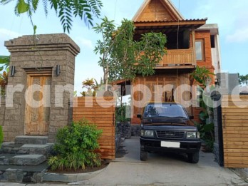 Dijual Villa Wooden Style Full Furnished 2 Lantai 3 Kamar Batur Sari Sanur 