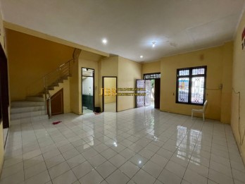 Dijual Villa di Komplek Cemara Hijau Medan Kondisi Siap Huni