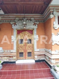 Jual Rumah Style Bali 5 Kamar Gatsu Tengah Denpasar Timur