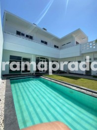 Jual Rumah Style Villa Full Furnished 8+2 Kamar Tukad Badung Denpasar