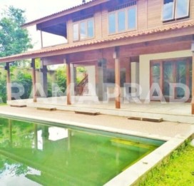 Jual Villa Kayu Hadap Selatan Private Pool 3 Kamar Puri Gading Jimbaran