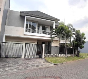 Rumah Dijual di Graha Family Surabaya