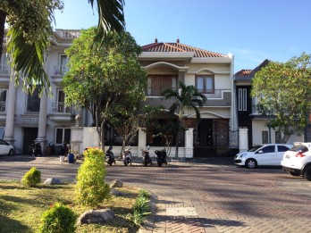 Rumah Disewakan Puri Widya Kencana Citraland Surabaya