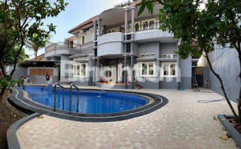 Rumah mewah dan luas 2 lantai terdapat private pool di Puncak Dieng Malang