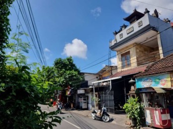 Sewa Min 2 Tahun Rumah Ruko Hadap Timur Parkir 1 Mobil 2 Lantai 3 Kamar Dru