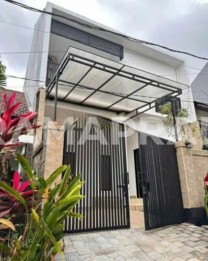 Sewa Min 5 Tahun Rumah Baru Semi Villa One Gate System Garasi Luas Jimbaran