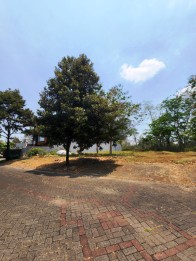 Tanah Siap Bangun di Villa Golf Megah Araya